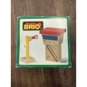 BRIO SIGNAL HOUSE WITH SEMAPHORE NEW IN BOX # 33564